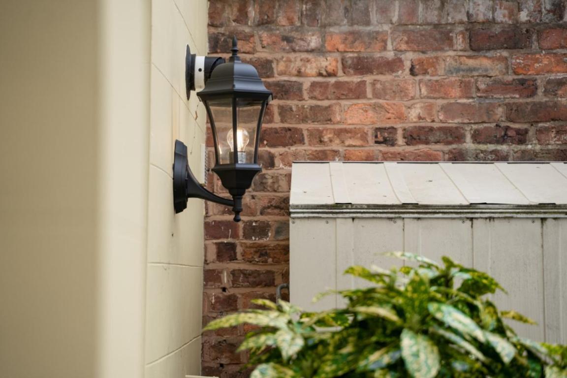Perfectly Located Central Chester Town House -2Br Exteriér fotografie