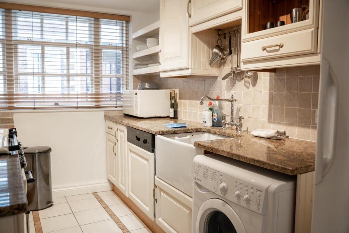 Perfectly Located Central Chester Town House -2Br Exteriér fotografie